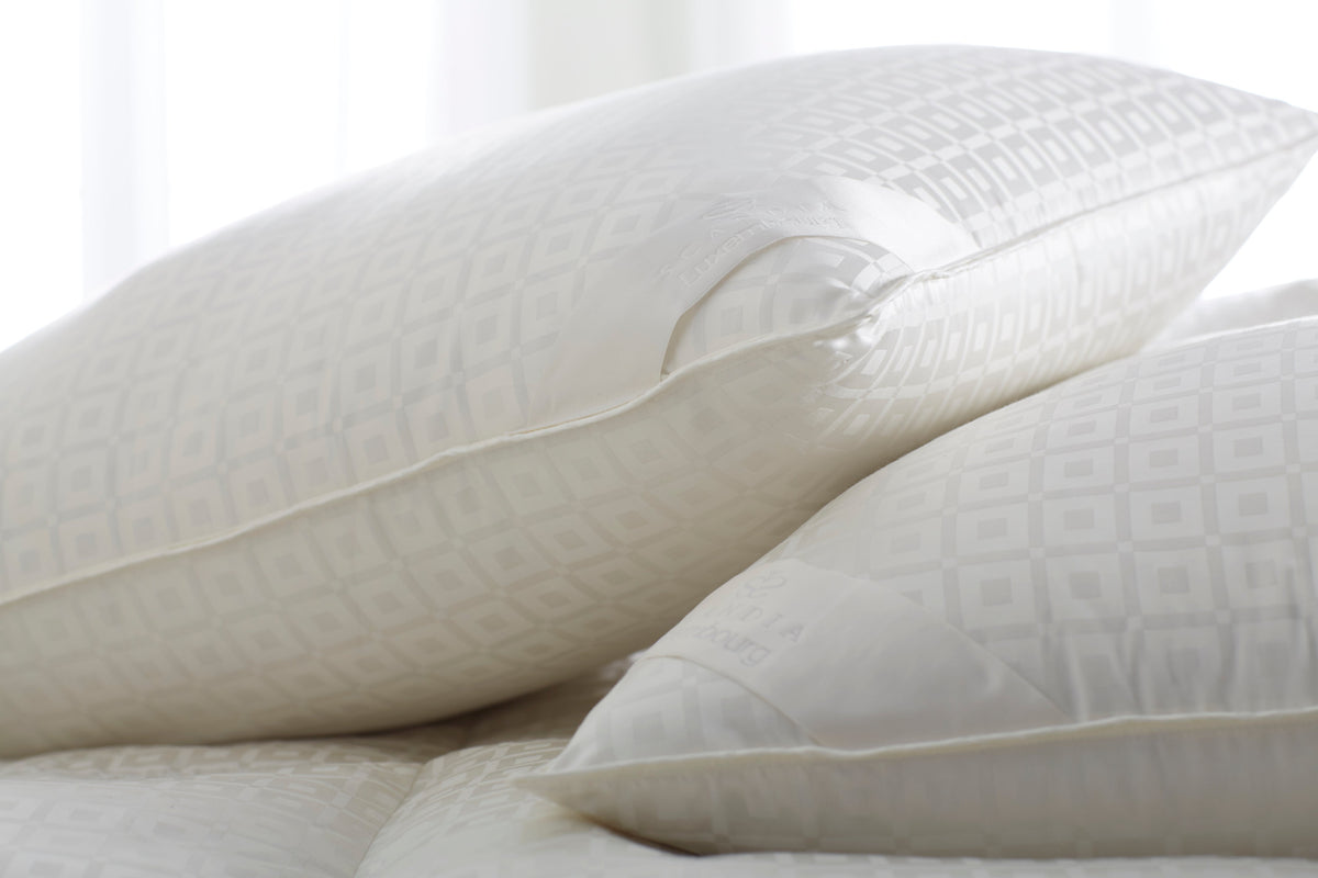 Scandia pillow sales